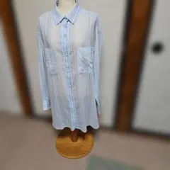 美品[23区] ストライプ柄 ロングシャツ 長袖 ライトブルーのサムネイル