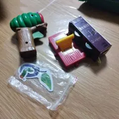 はらぺこあおむし　プラレール　マクドナルドハッピーセット　まとめ売り2点