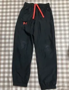 130cm[訳アリ]アンダーアーマー　ナイロン裏起毛パンツ　長ズボン　通学