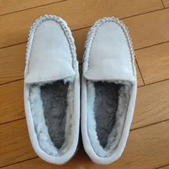 ライトグレー スエード モカシン