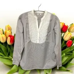 UNIQLO ユニクロ　グレー長袖シャツ M タックドレスシャツ　ハンサムシャツ