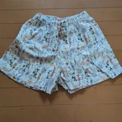 ブランシェス☆　150センチ　花柄ショートパンツ