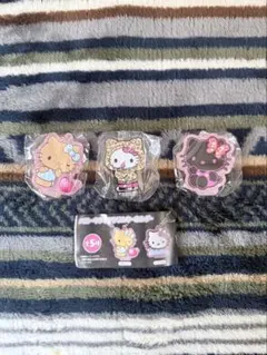 ハローキティ アクリルキーホルダー 3個セット