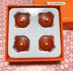 【ラスト1点】ルクルーゼ プラスチックピン ゴールドツマミのサムネイル