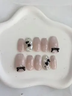 63.韓国ネイルチップ　マグネットグラデーション　黒リボン　埋め尽くしネイル