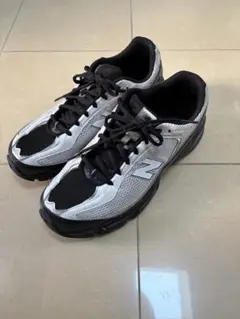 New Balance U509 BG シルバー/ブラック