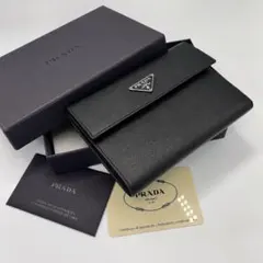 PRADA☆三つ折り財布 サフィアーノレザー三角ロゴ プレート箱・ギャランティ付
