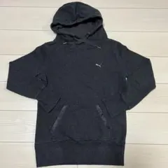PUMA ダークグレー フード付きパーカー　スウェット　プーマ　トレーナー
