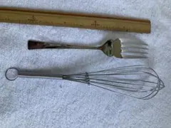 ステンレス製泡だて器とフォークセットのサムネイル