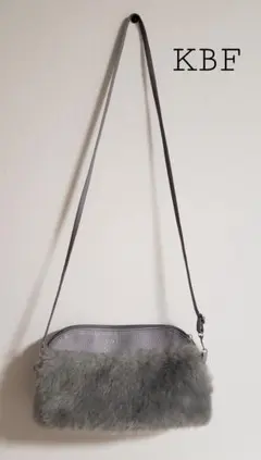 KBF ファーショルダーバッグ
