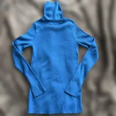 UNIQLO メリノリブタートルネックセーター