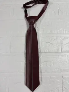 コムサイズムCOMME CA ISM キッズ ネクタイ ストライプ ワインレッド