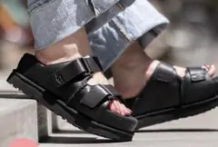 UGG アグ 厚底 サンダル ゴールデンスターハイ スライド プラットフォーム