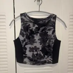 NIKE YOGA ノースリーブトップ