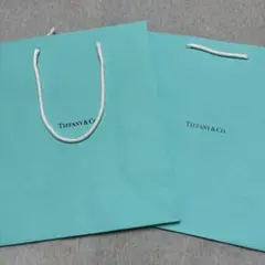 【美品】ティファニー　紙袋２枚セット　ショッパー　Tiffany