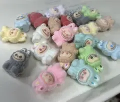 ラブブ ビーズ・アクセサリー