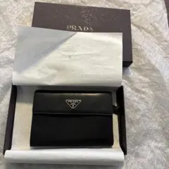 PRADA 二つ折り財布 ブラック