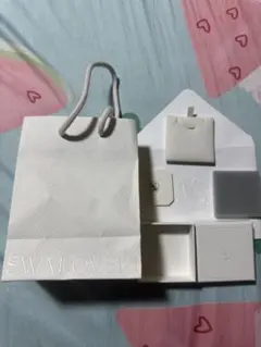 【美品】スワロフスキー SWAROVSKI 空箱・ショップ袋のサムネイル