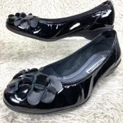 『新品級』コンポジション9 フラワーモチーフ パンプス ウエッジソール エナメル