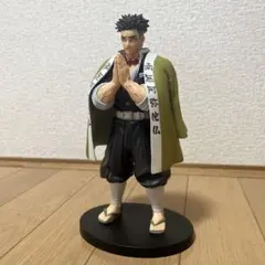 『鬼滅の刃』の悲鳴嶼行冥（ひめじまぎょうめい）のフィギュア