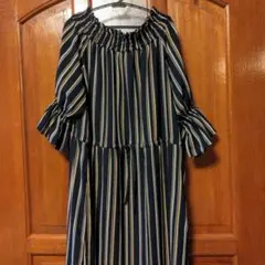 ストライプオフショルダー半袖ロングワンピース