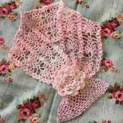 手編み　グラデーションコットンのお花モチーフ付きミニマフラー