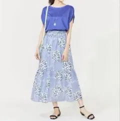 美品です　組曲　洗える】コットンローンプリント スカート