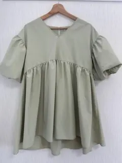 ピスタチオカラー Vネック チュニック 半袖