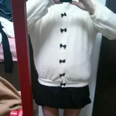 ニットカーデ&バルーンスカート