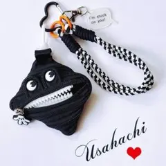 じゃらじゃらキーホルダー　バッグチャーム　キーチャーム　パラコード　109C