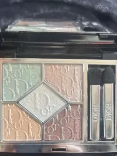 Dior アイシャドウパレット　ミントバブルガム