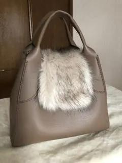 Te chichi テチチ　ファー付ハンドバッグ 2WAY ショルダーバッグのサムネイル