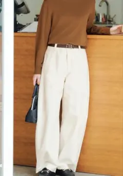 今期ユニクロ　ジャージーバレルレッグパンツ　未使用