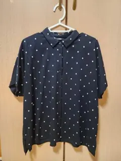 UNIQLO 黒・白ドット 半袖シャツ Lサイズ