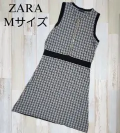 10【美品】ZARA 個性的 ノースリーブニットワンピース 白黒