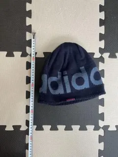adidas ネイビービーニー