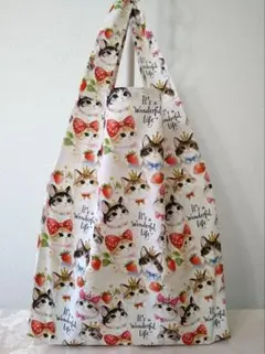 ネコ　エコバッグ　レジ型袋　マイバッグ　猫　猫冠　イチゴ