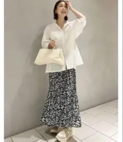 emmi フィッシュテールナロースカート ブラックのサムネイル