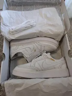 PEACEMINUSONE × Nike Kwondo1 "White"のサムネイル