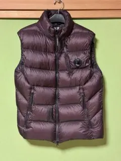 2026年最新】c.p company ダウンベストの人気アイテム - メルカリ