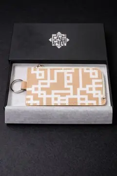 【未使用】布袋寅泰 ギタリズム レザーフラグメントケース 天然皮革 me様 専用！ 布袋寅泰 グッズ レザー フラグメントケース - メルカリ