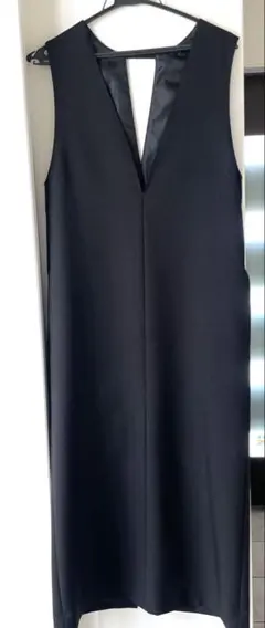 タイトワンピースのサムネイル