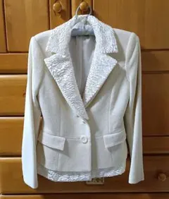 ホワイト ジャケット スーツ