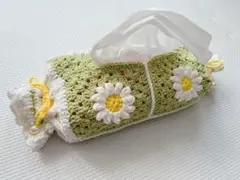 ハンドメイド　ティッシュケース　かぎ編み　花モチーフ