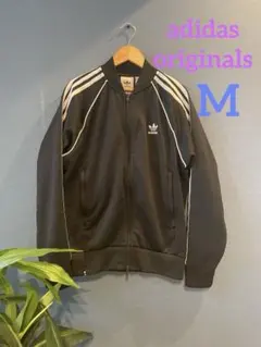 アディダスオリジナルス