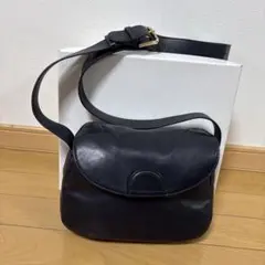 ショルダーバッグのサムネイル