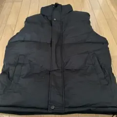 黒 ダウンベスト