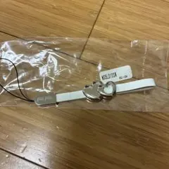 新品未使用 Folli Follie スマホストラップ　ハート
