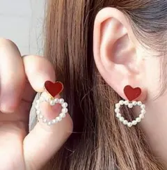 ハート　パール　大人可愛い　くすみレッド　上品　ギフトボックス付き　ピアス