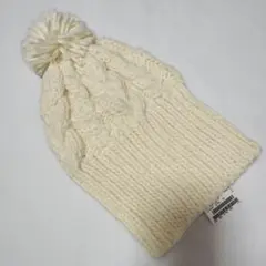 【新品】milsa ポンポン付きニット帽子 白